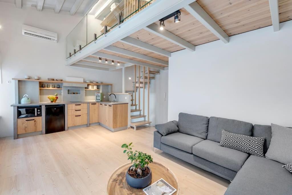 Nomade Vibrant Living Loft Apartment Ermoupoli Exterior foto